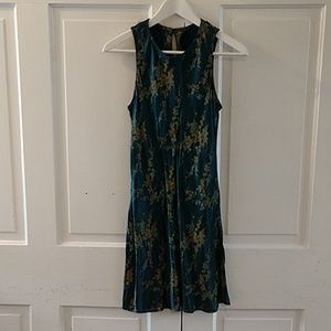 Vintage Sleeveless Floral Dress